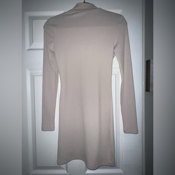 Princess Polly Kiara Mini Dress in beige size 4 - Picture 2 of 3